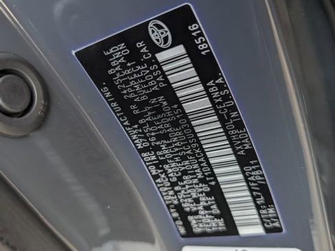 Used 2025 Toyota Camry LE FWD image 36