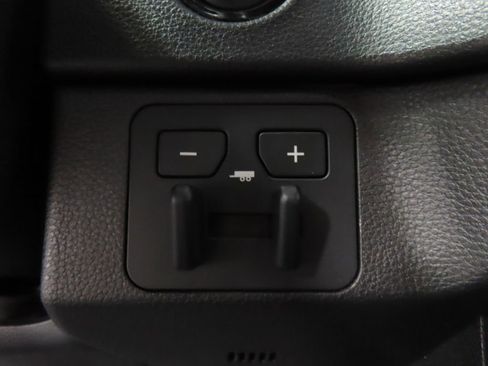 Used 2025 Toyota Tundra SR5 w/ SR5 Convenience Package AWD/4WD image 51