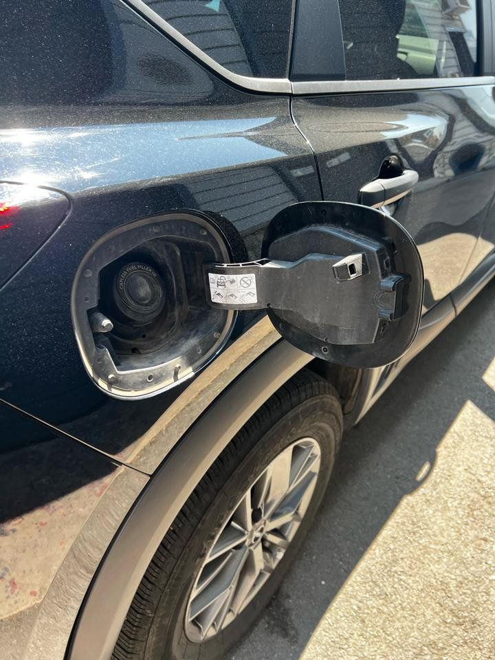 Used 2024 Nissan Rogue S AWD/4WD image 5