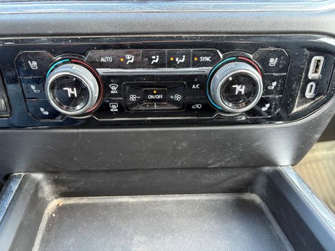 Used 2024 Chevrolet Silverado 2500 LTZ w/ LTZ Plus Package image 30