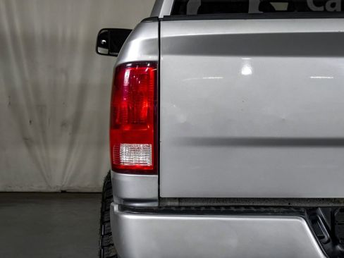 Used 2016 RAM 1500 Tradesman w/ Popular Equipment Group image 39