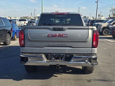 New 2026 GMC Sierra 1500 SLT image 6