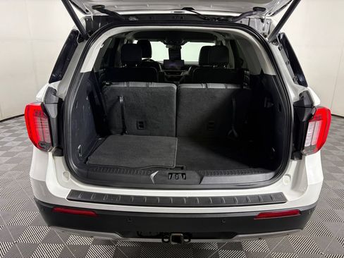 Certified 2025 Ford Explorer Active w/ Active Comfort Package AWD/4WD image 33
