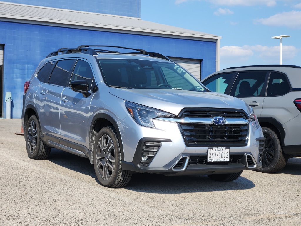 Certified 2026 Subaru Ascent Touring AWD/4WD image 1