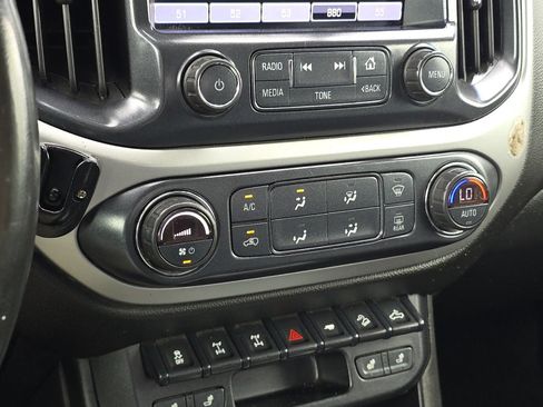 Used 2018 Chevrolet Colorado ZR2 AWD/4WD image 19