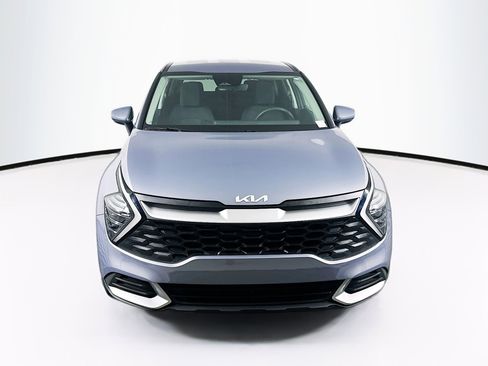 Used 2025 Kia Sportage LX FWD image 2