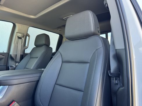 New 2026 Chevrolet Silverado 1500 LTZ w/ LTZ Premium Package image 13