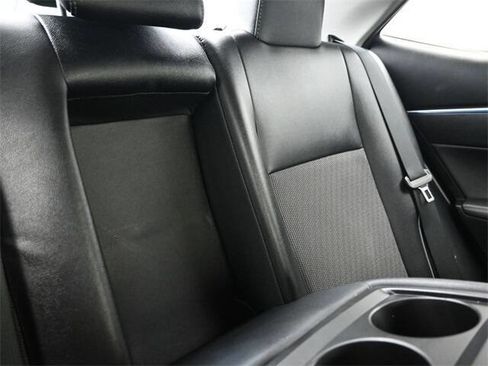 Used 2016 Toyota Corolla S image 22