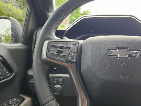 Used 2024 Chevrolet Silverado 1500 ZR2 w/ Technology Package AWD/4WD image 33