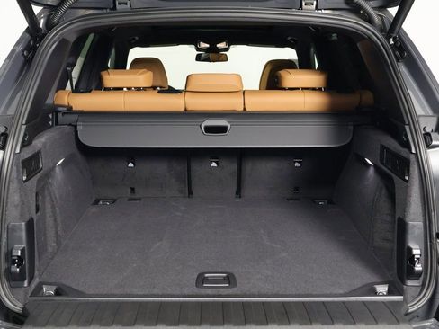 New 2026 BMW X5 M60i image 8