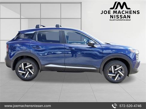 New 2026 Nissan Kicks SV image 2