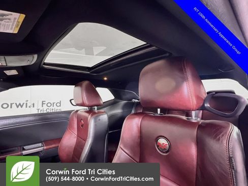 Used 2014 Dodge Challenger R/T RWD image 23