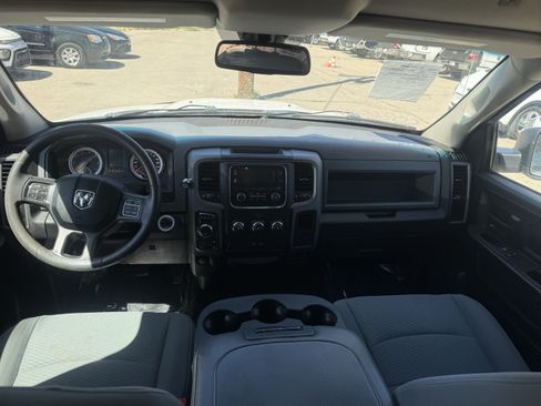 Used 2019 RAM 1500 ST w/ Popular Equipment Group AWD/4WD image 9