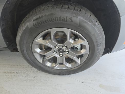 Used 2024 Ford Maverick XLT image 11