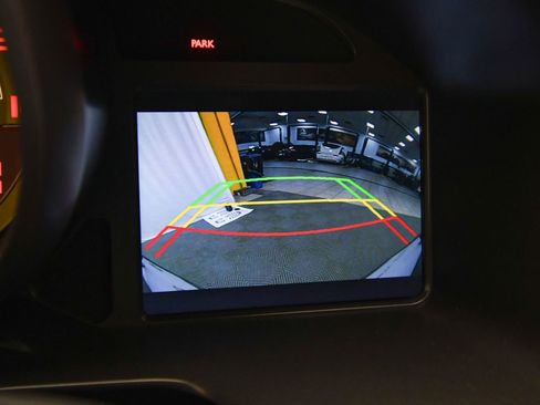 Used 2018 Ferrari 812 Superfast RWD image 53