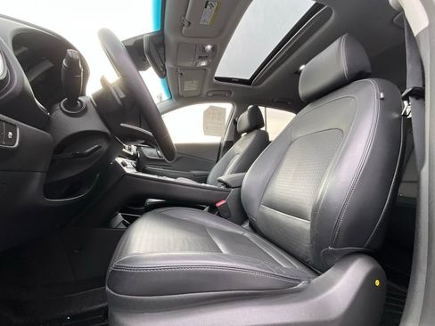 Used 2020 Hyundai Kona Limited w/ Cargo Package image 11