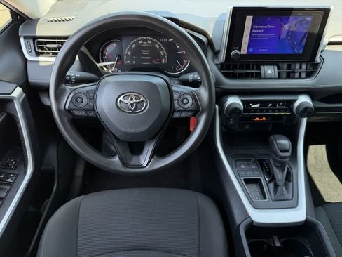 Used 2023 Toyota RAV4 LE FWD image 12
