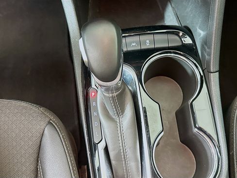 Used 2025 Buick Encore GX Preferred FWD image 24