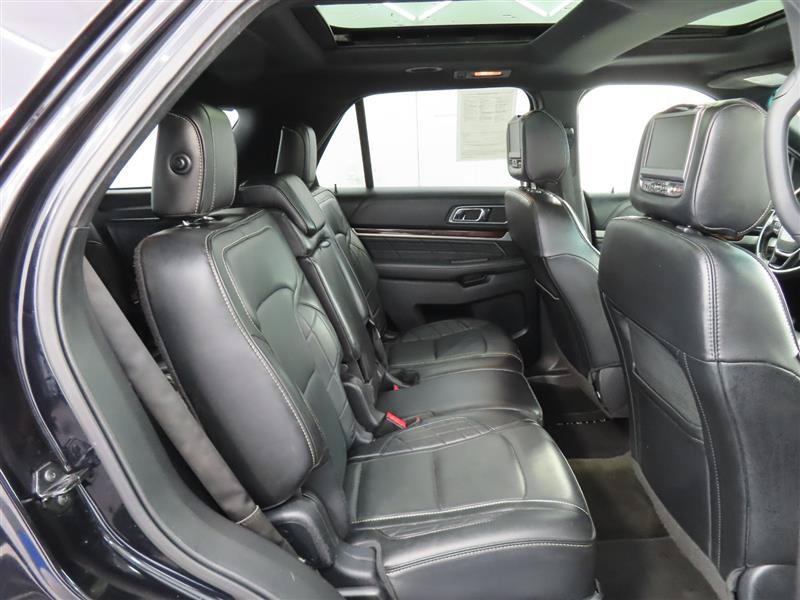 Used 2017 Ford Explorer Platinum AWD/4WD image 33