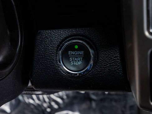 Used 2021 Ford F350 Platinum image 19