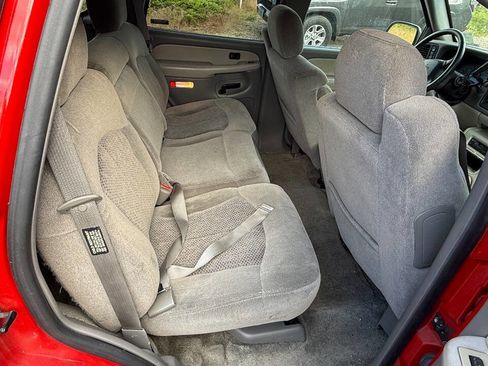 Used 2000 Chevrolet Tahoe LS w/ LS Preferred Equipment Group AWD/4WD image 14