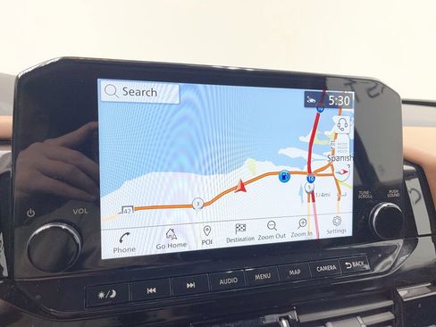 Used 2025 Nissan Pathfinder Platinum image 13