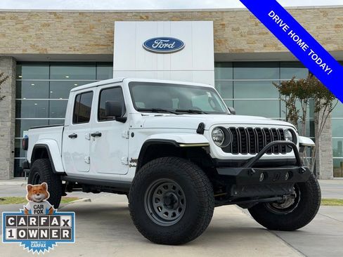 Used 2024 Jeep Gladiator Sport AWD/4WD image 1