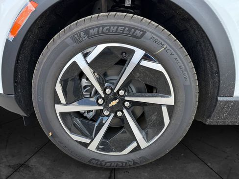 New 2026 Chevrolet Equinox EV LT FWD image 14