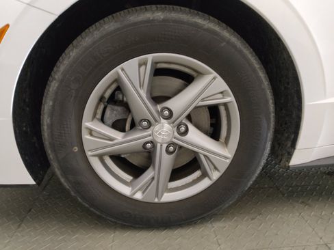 Used 2023 Hyundai Sonata SE w/ Preferred Accessory Package FWD image 31