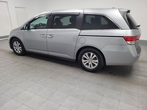 Used 2016 Honda Odyssey SE image 3