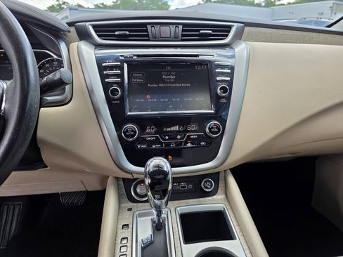Used 2019 Nissan Murano SV w/ Premium Package AWD/4WD image 19