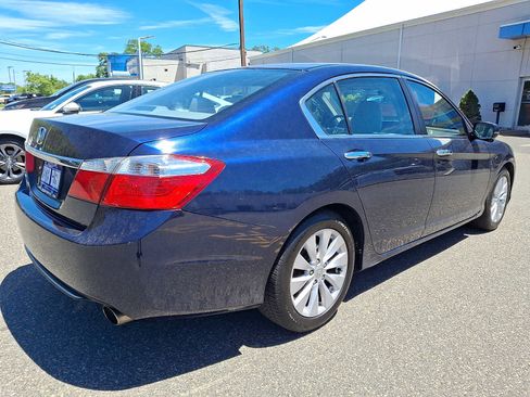 Used 2015 Honda Accord EX image 6