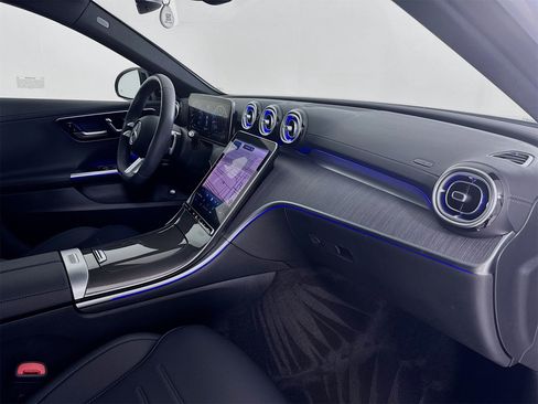 Used 2023 Mercedes-Benz C 300 Sedan image 32