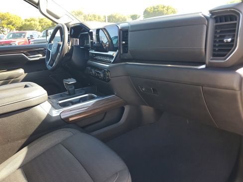 Used 2022 Chevrolet Silverado 1500 RST image 17