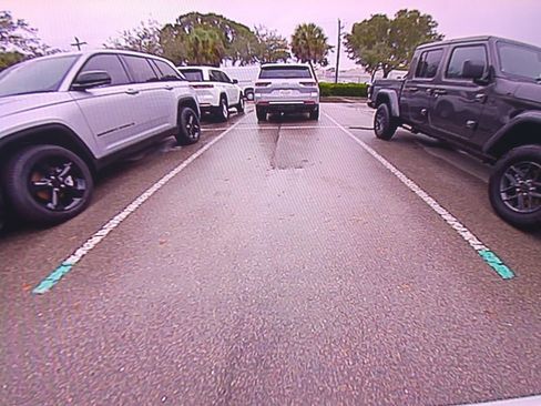 New 2026 Jeep Compass Latitude image 21