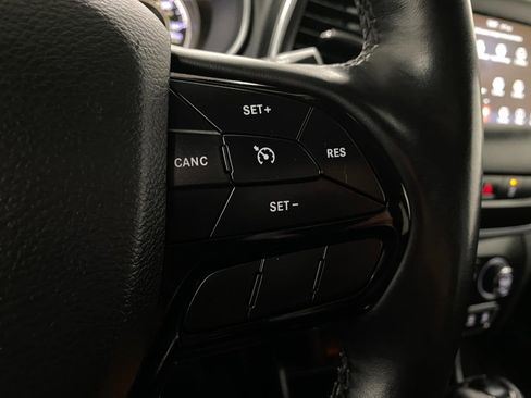 Used 2021 Jeep Cherokee Latitude Plus image 16