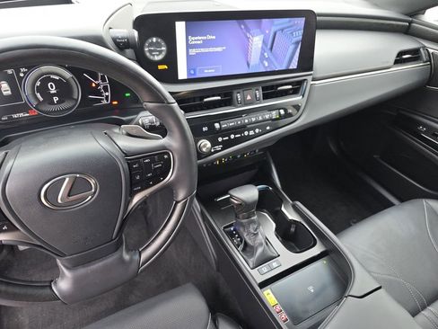 Certified 2024 Lexus ES 300h Ultra Luxury image 28