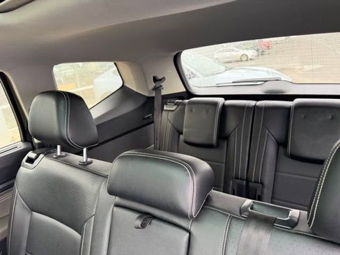 Used 2022 Volkswagen Atlas SE image 16