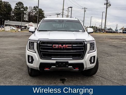 Used 2023 GMC Yukon AT4 w/ Technology Package image 2