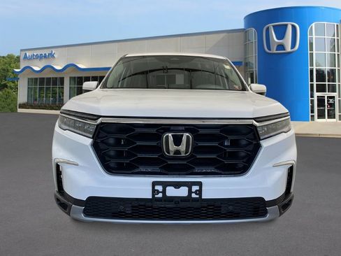 New 2025 Honda Pilot EX-L image 10