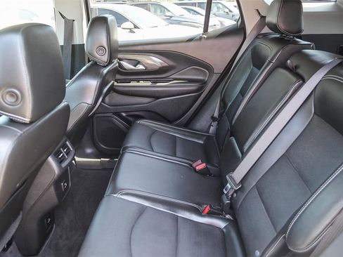 Used 2022 GMC Terrain SLT image 12