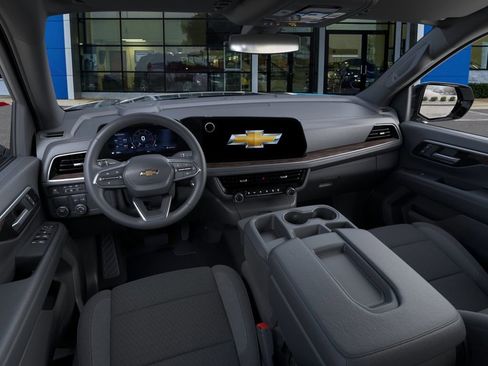 New 2026 Chevrolet Suburban LS RWD image 15
