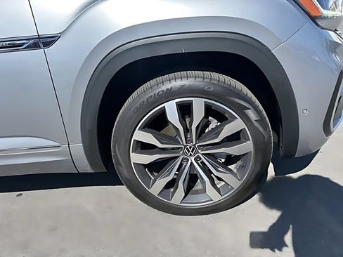 Used 2023 Volkswagen Atlas Cross Sport SEL Premium R-Line AWD/4WD image 11