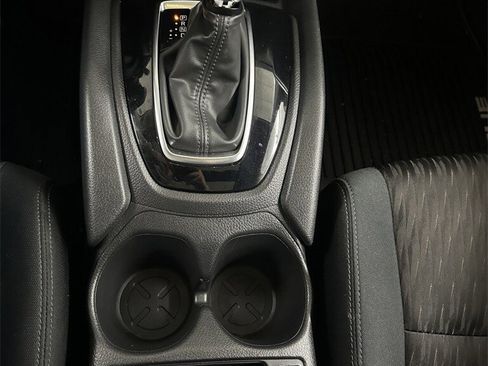 Used 2018 Nissan Rogue SV w/ Sun & Sound Touring Package image 18