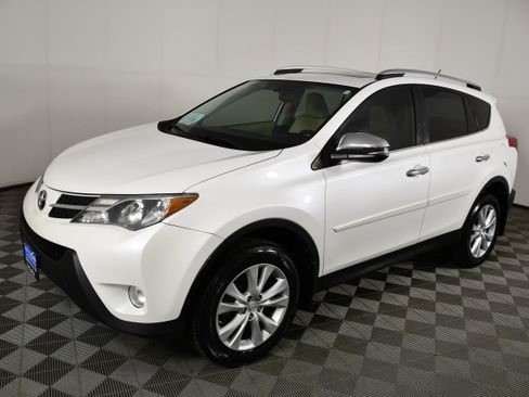 Used 2013 Toyota RAV4 Limited image 10