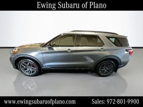 Used 2025 Ford Explorer ST-Line w/ Premium Package RWD image 4