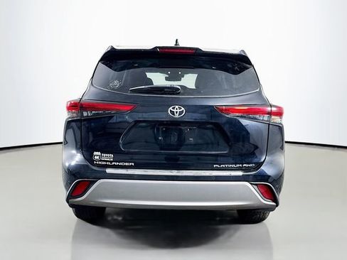 Used 2021 Toyota Highlander Platinum AWD/4WD image 5