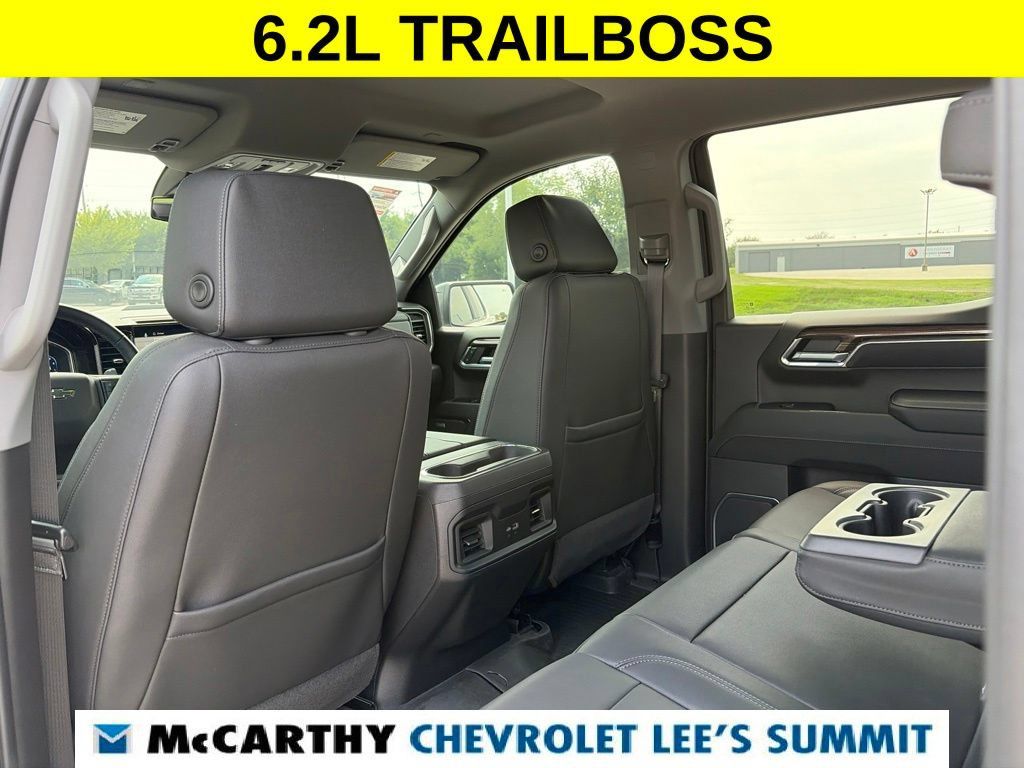 Used 2023 Chevrolet Silverado 1500 LT Trail Boss w/ Convenience Package II AWD/4WD image 42