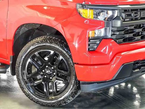 Used 2024 Chevrolet Silverado 1500 Custom w/ Turbomax Blackout Package AWD/4WD image 4