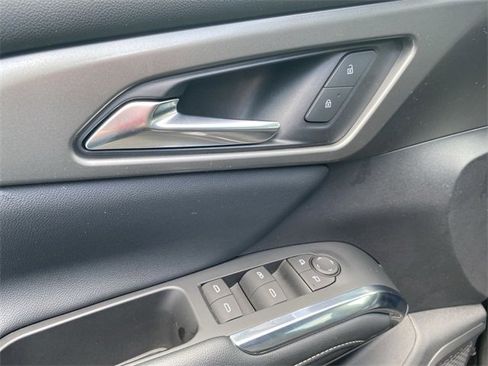 Certified 2025 Chevrolet Traverse LT image 23